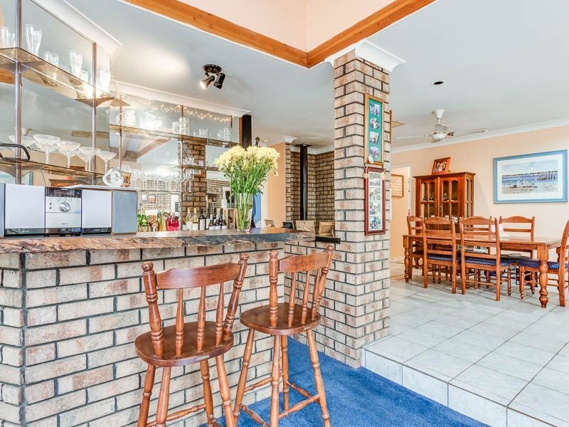 21 Bolwarra Heights, South Lake WA 6164