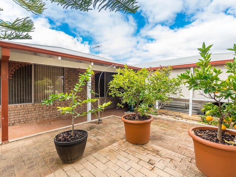 21 Bolwarra Heights, South Lake WA 6164