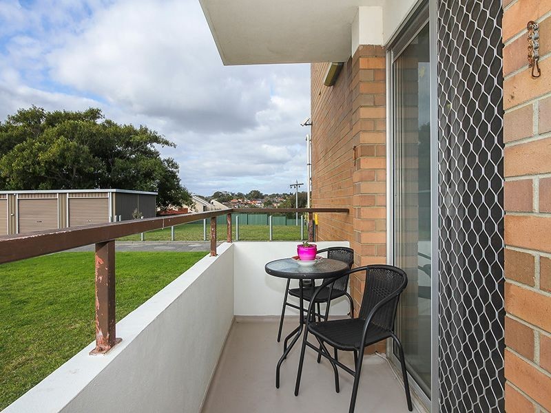 1/8 Fortini Court, Hamilton Hill WA 6163