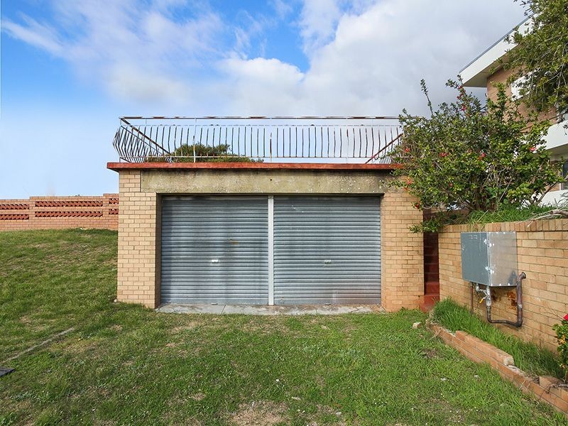 1/8 Fortini Court, Hamilton Hill WA 6163