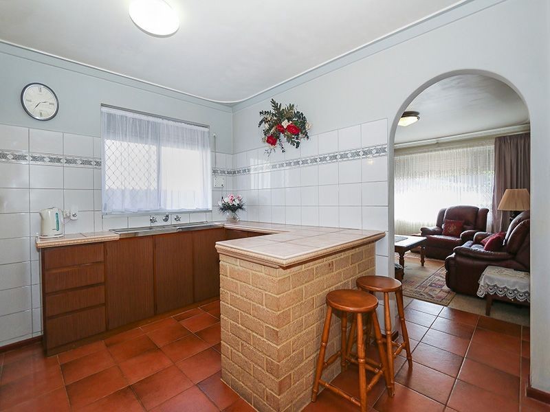 10 March Street, Spearwood WA 6163
