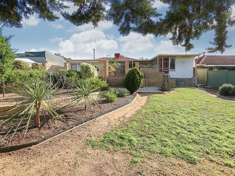 10 March Street, Spearwood WA 6163