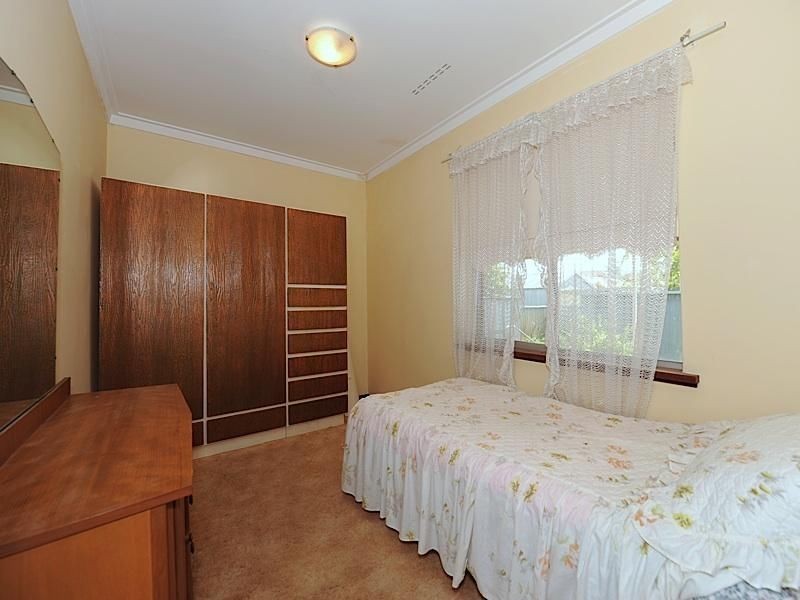 28 Panamuna Drive, Willetton WA 6155