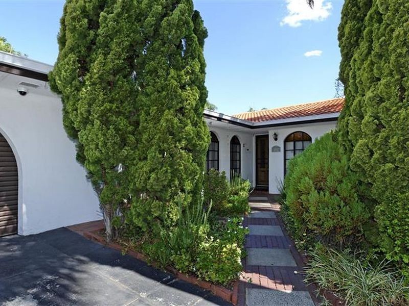 26 Vesta CRESCENT, Shelley WA 6148