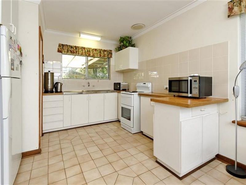 26 Vesta CRESCENT, Shelley WA 6148