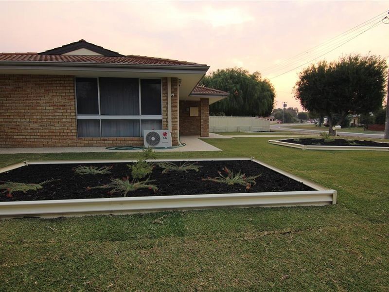 25 Ningaloo Way, Thornlie WA 6108