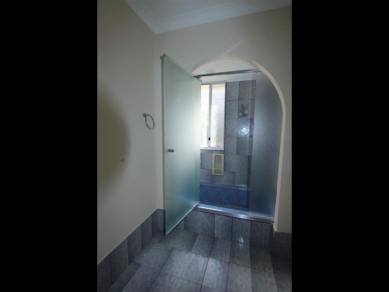 25 Ningaloo Way, Thornlie WA 6108