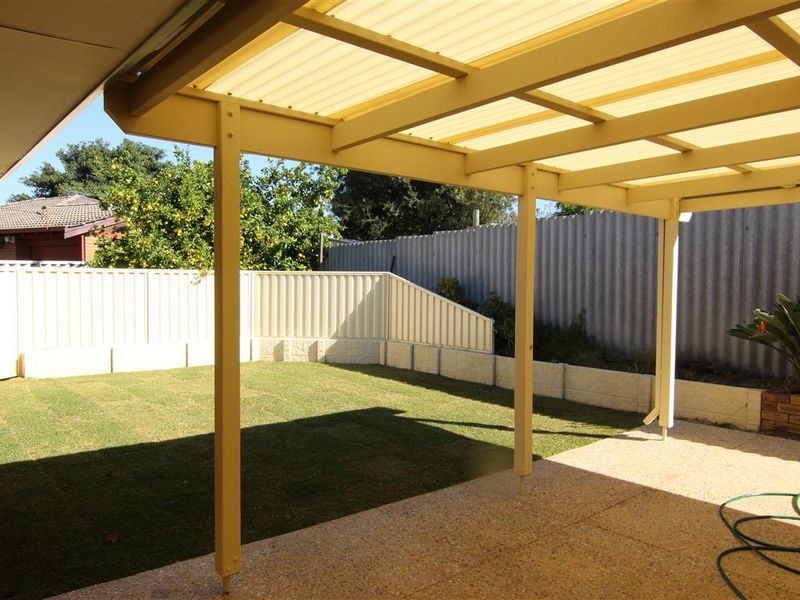 25 Ningaloo Way, Thornlie WA 6108