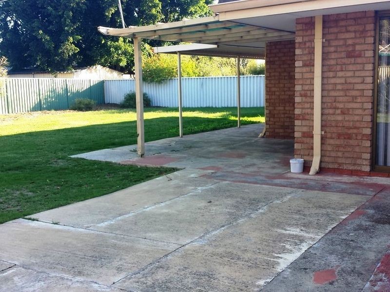 14 Eppalock Grove, South Lake WA 6164