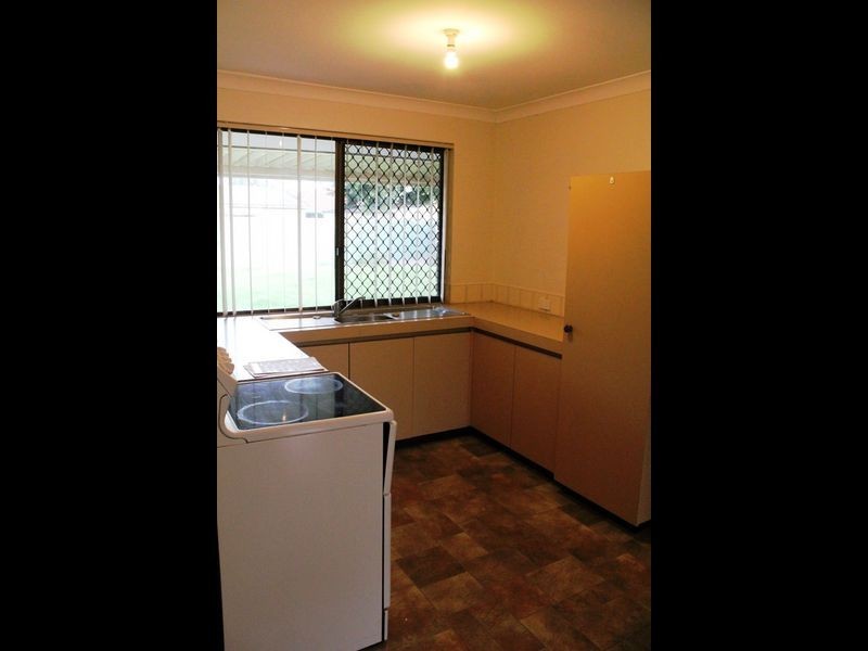 14 Eppalock Grove, South Lake WA 6164