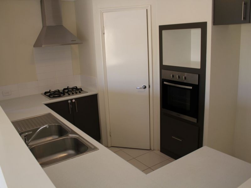 10/54 Sixth Road, Armadale WA 6112