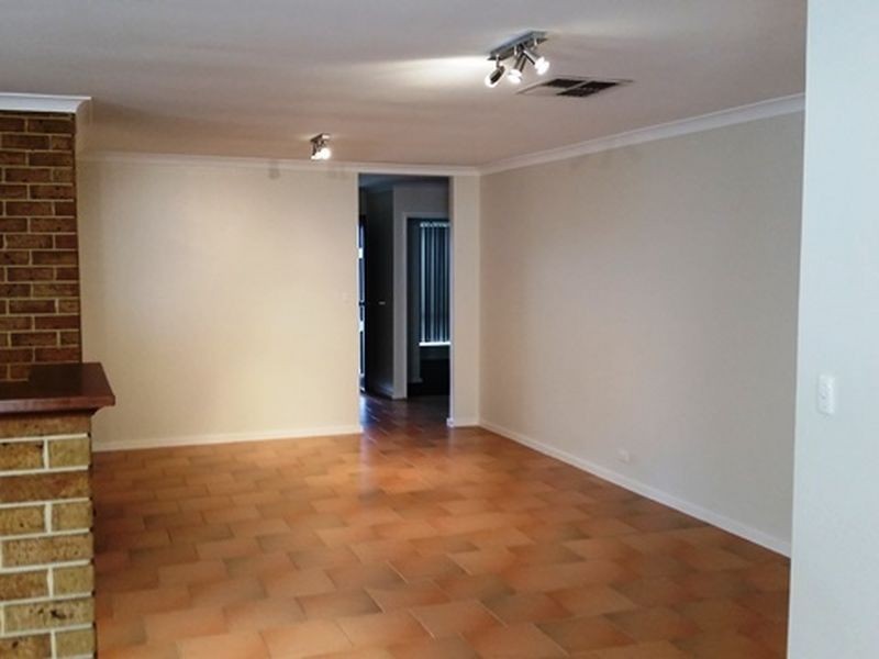 15 Larkspur Cross, Yangebup WA 6164