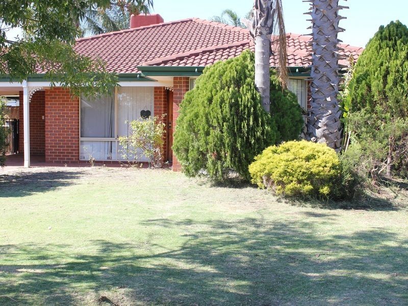 8 Sycamore Avenue, South Lake WA 6164