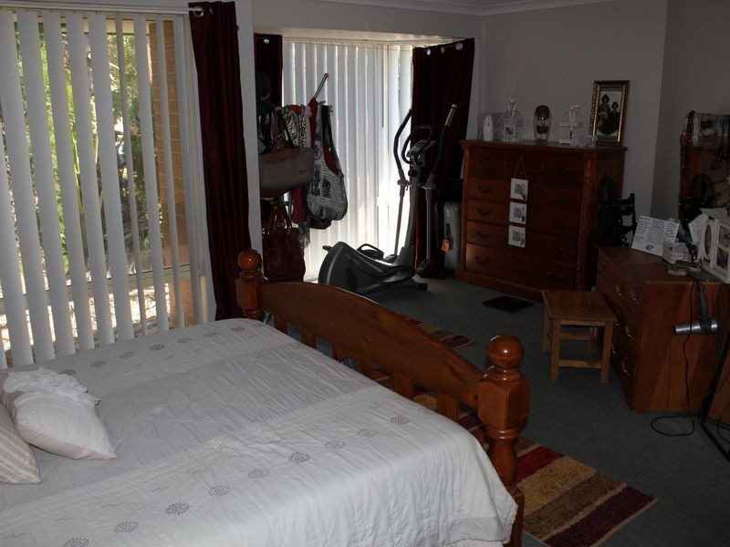 8 Sycamore Avenue, South Lake WA 6164