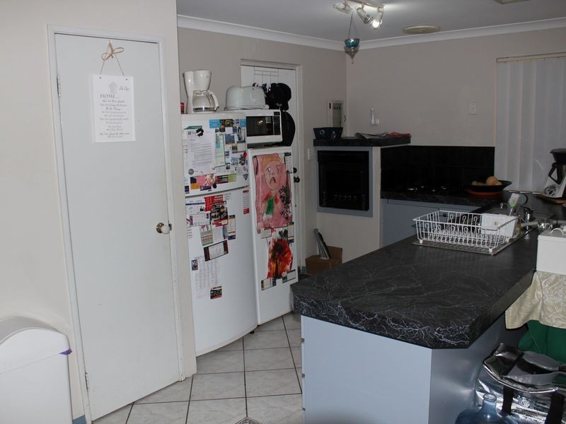 8 Sycamore Avenue, South Lake WA 6164