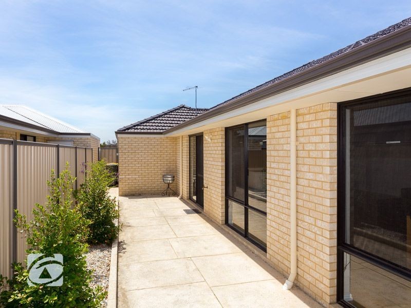 4 Belmore Bend, Aubin Grove WA 6164