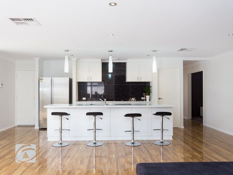 4 Belmore Bend, Aubin Grove WA 6164