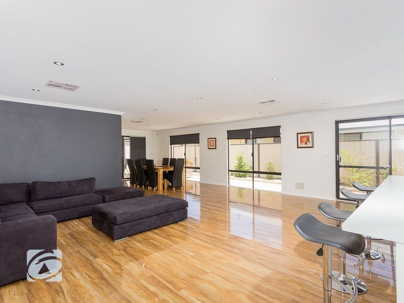 4 Belmore Bend, Aubin Grove WA 6164
