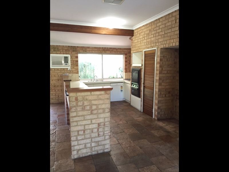 11 Stuart Court, Bateman WA 6150