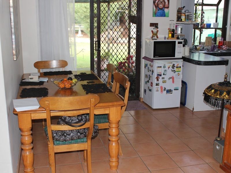 6 Orchard Road, South Lake WA 6164