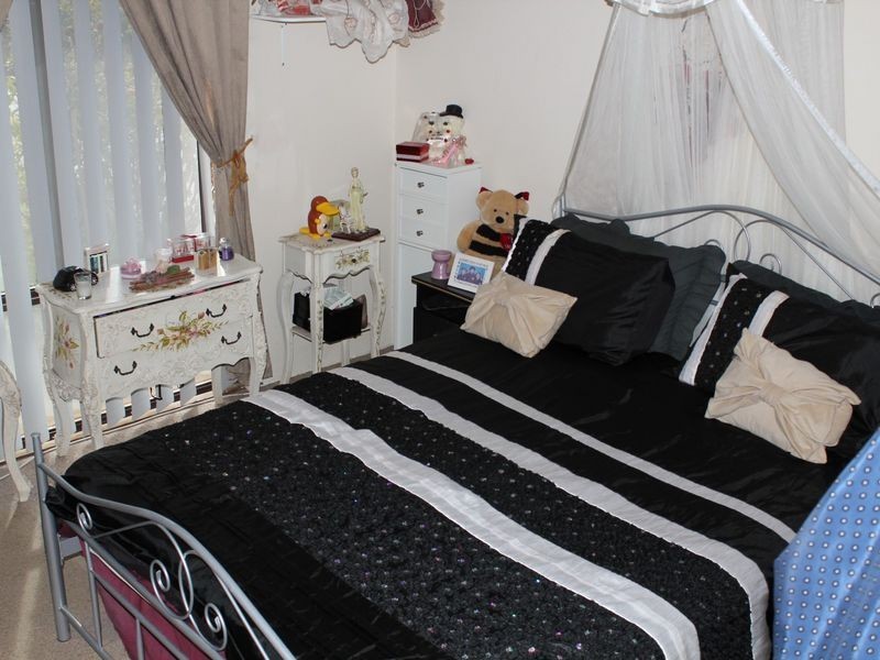 6 Orchard Road, South Lake WA 6164