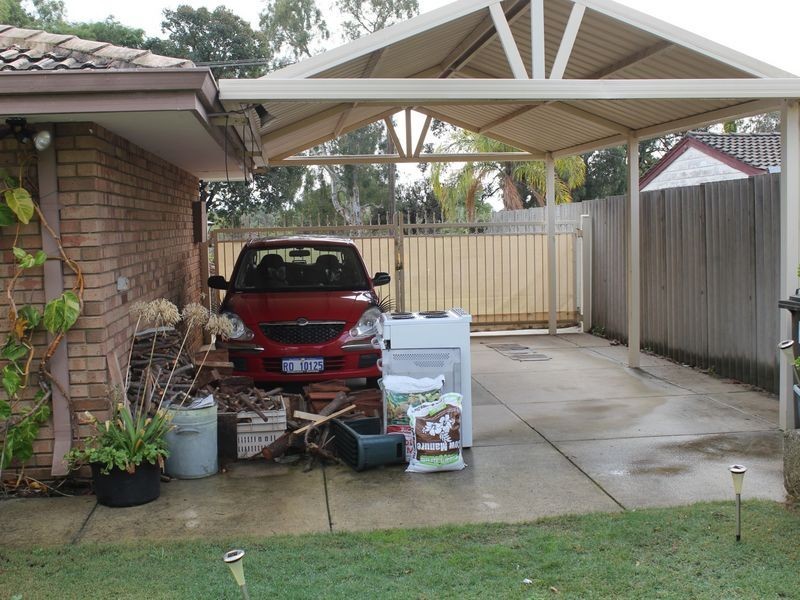 6 Orchard Road, South Lake WA 6164