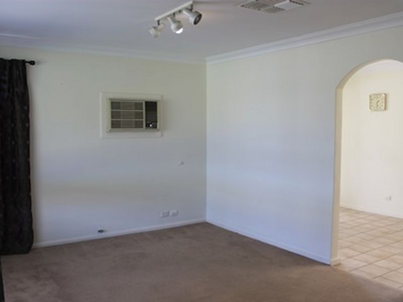 29 Harpenden Street, Huntingdale WA 6110