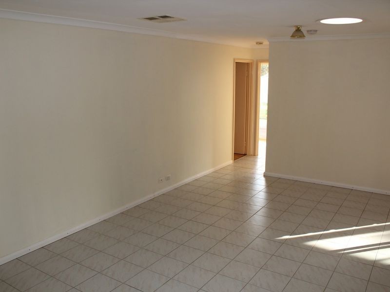 5 Eildon Court, South Lake WA 6164