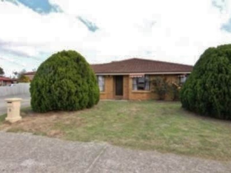 8 Rostrata Avenue, Willetton WA 6155