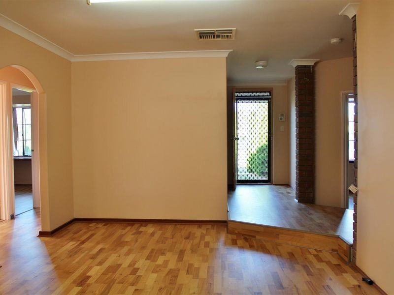 8 Rostrata Avenue, Willetton WA 6155
