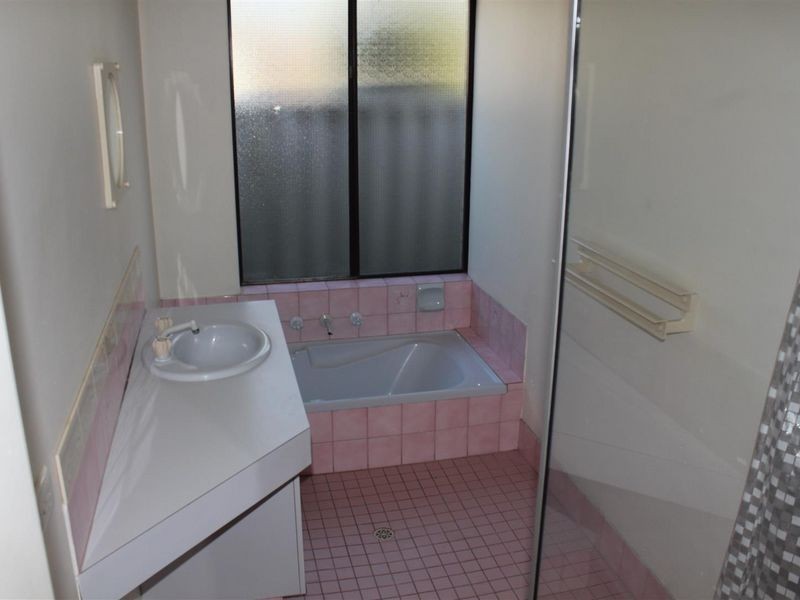 9 Arcaman Place, South Lake WA 6164