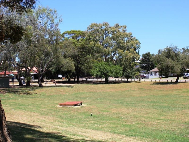 14B Shallow Street, Spearwood WA 6163