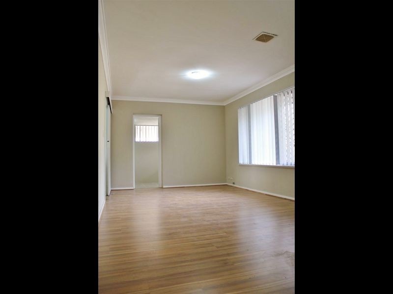 16 Keith Road, Rossmoyne WA 6148