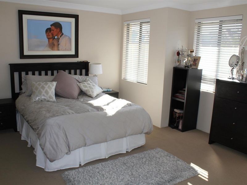 17 Halcyon Way, Atwell WA 6164