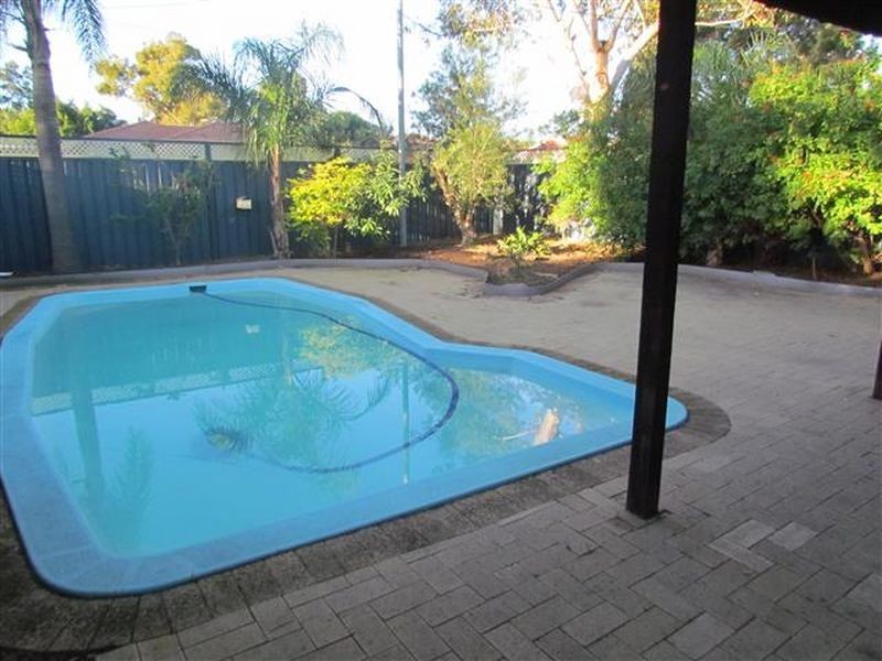 5 Mundan Place, Kelmscott WA 6111