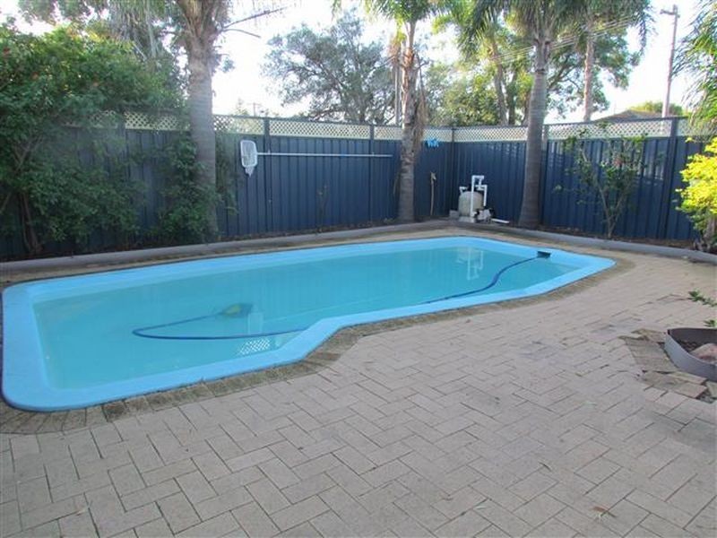 5 Mundan Place, Kelmscott WA 6111