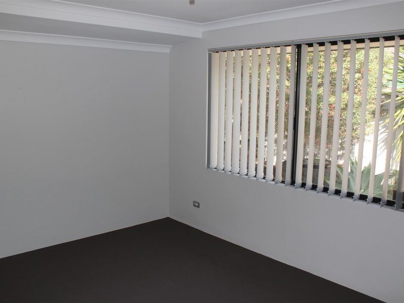 8 Calytrix Crescent, Success WA 6164