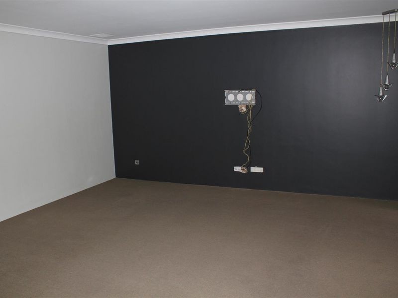 8 Calytrix Crescent, Success WA 6164