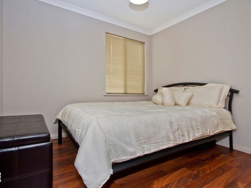 2/12 Peppermint Gardens, Aubin Grove WA 6164