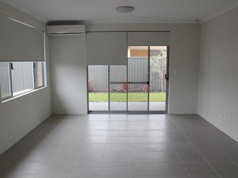 17 Elderflower Road, Banjup WA 6164