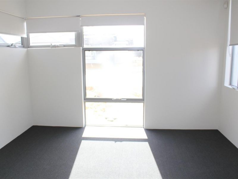 17 Elderflower Road, Banjup WA 6164