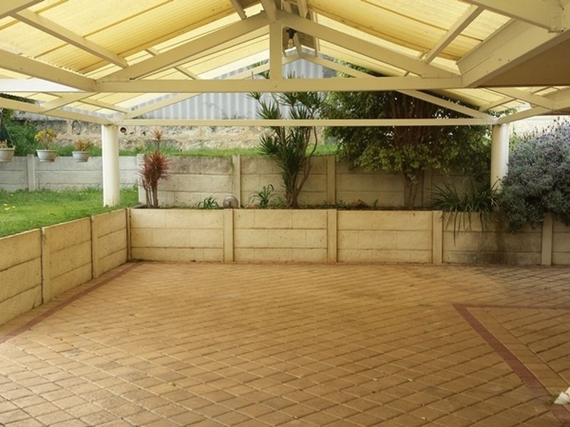 4 Shady Grove, Yangebup WA 6164