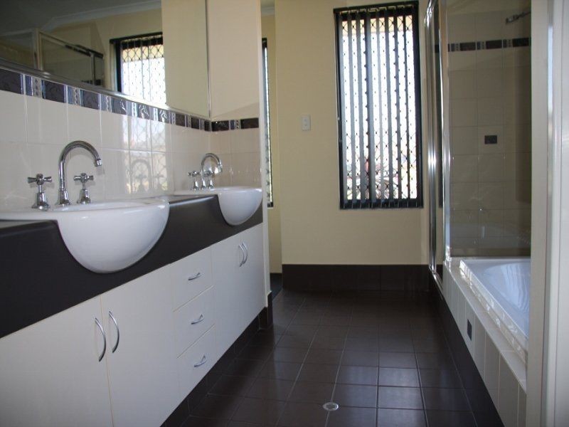 7 Redcurrant Street, Byford WA 6122