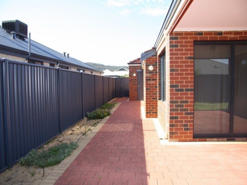 7 Redcurrant Street, Byford WA 6122