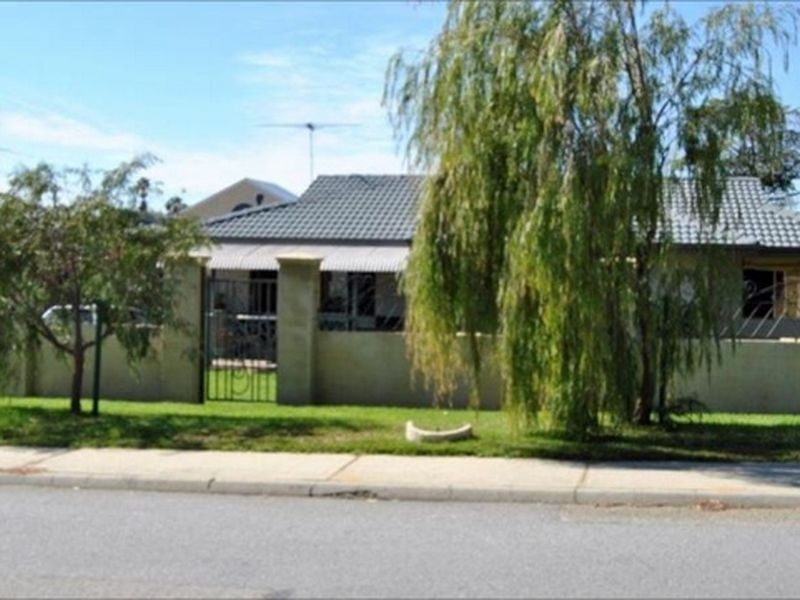 16 Birbeck Way, Spearwood WA 6163