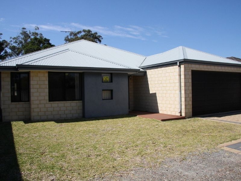 24 Burkett Terrace, Bertram WA 6167