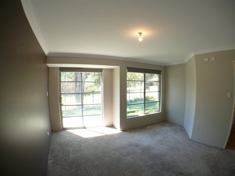 9 Shanklin Court, Wellard WA 6170