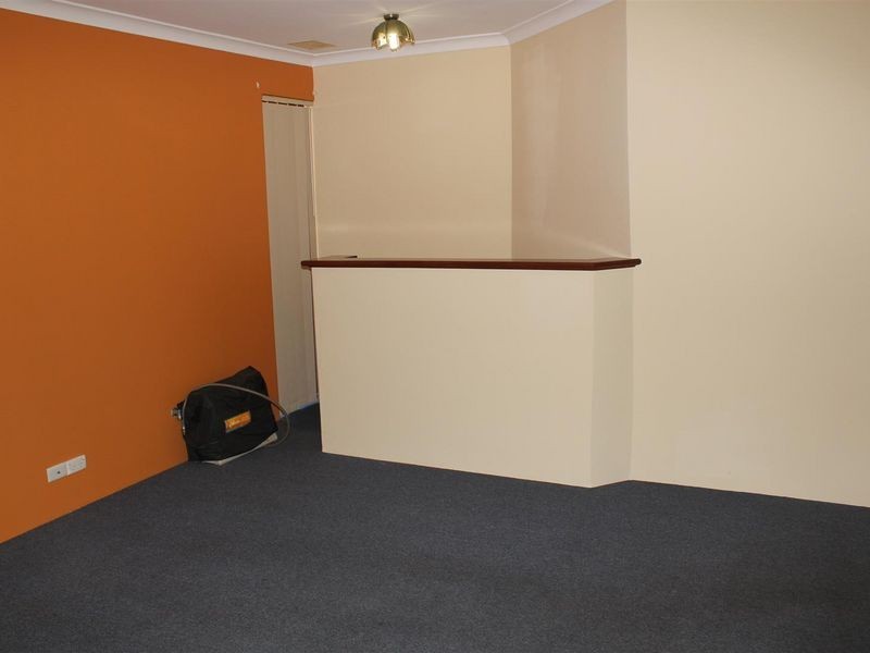 24 Strawberry Drive, Seville Grove WA 6112