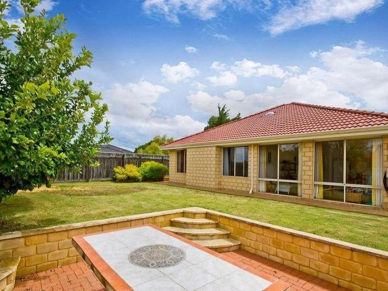 2 Paganoni View, Beeliar WA 6164