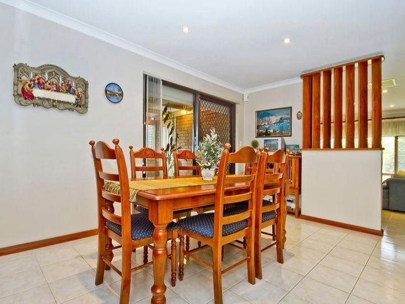 42 Magnolia Gardens, Yangebup WA 6164